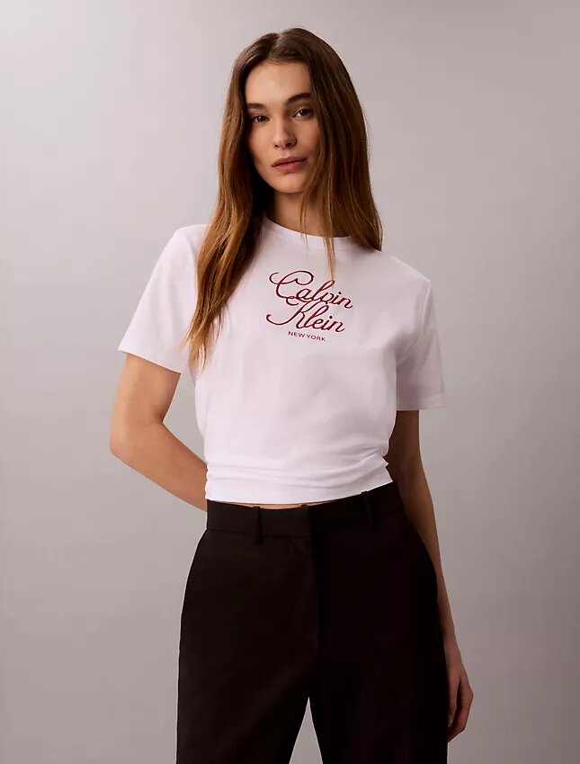 T-shirt classica con logo in stile script T-shirt classica con logo in stile script