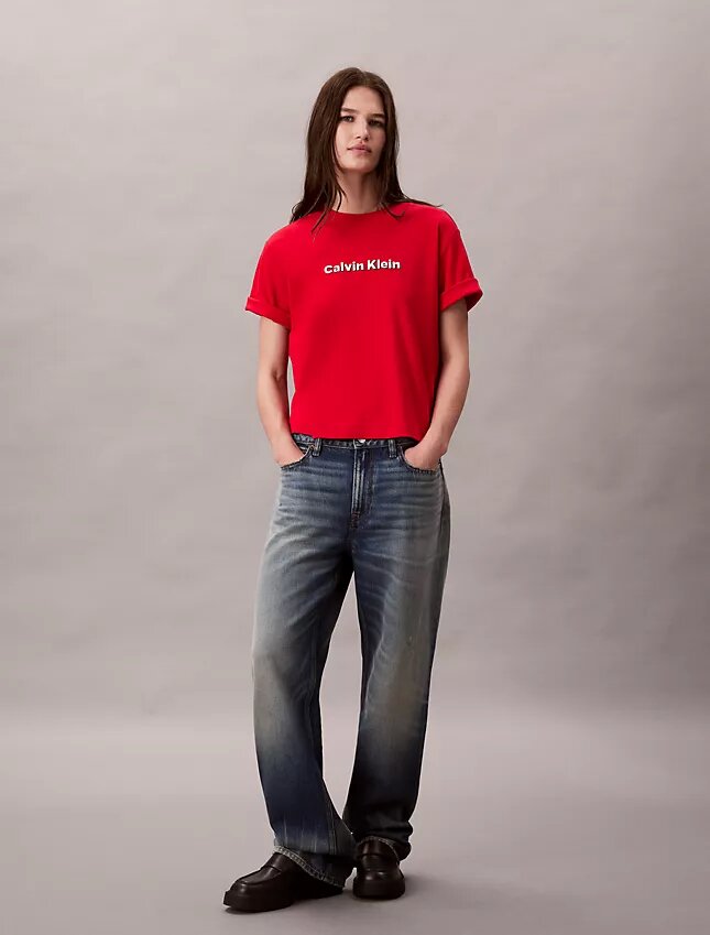 T-shirt classica con logo ricamato T-shirt classica con logo ricamato