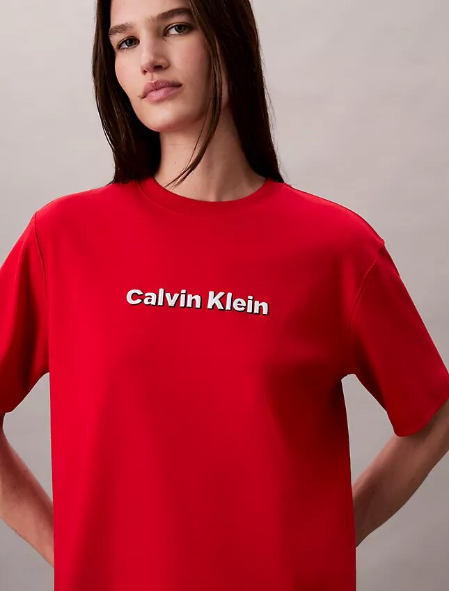 T-shirt classica con logo ricamato T-shirt classica con logo ricamato