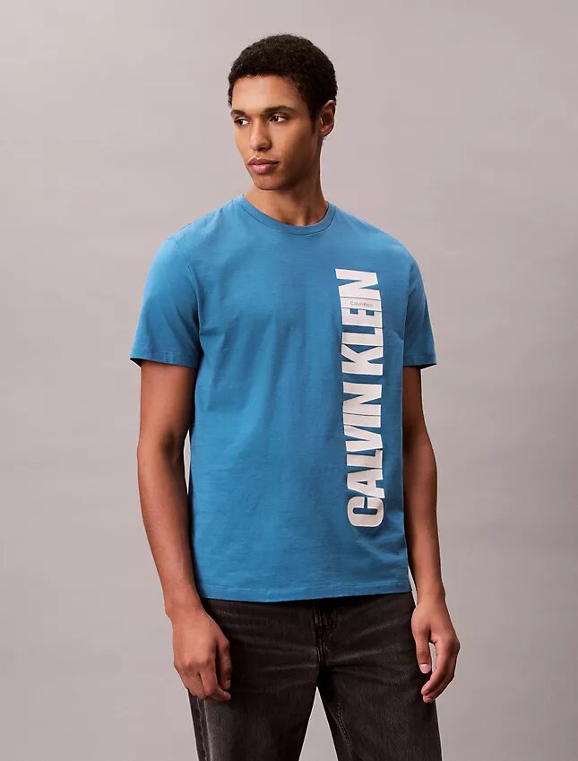T-shirt classica con logo verticale T-shirt classica con logo verticale