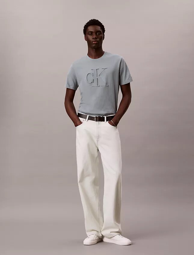 T-shirt classica con Monogram in rilievo T-shirt classica con Monogram in rilievo