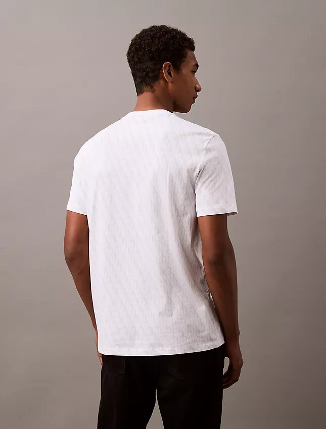 T-shirt classica con Monogram su tutta la superficie in cotone Liquid Touch T-shirt classica con Monogram su tutta la superficie in cotone Liquid Touch