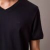 T-shirt classica con scollo a V Liquid Touch T-shirt classica con scollo a V Liquid Touch