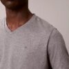 T-shirt classica con scollo a V Liquid Touch T-shirt classica con scollo a V Liquid Touch
