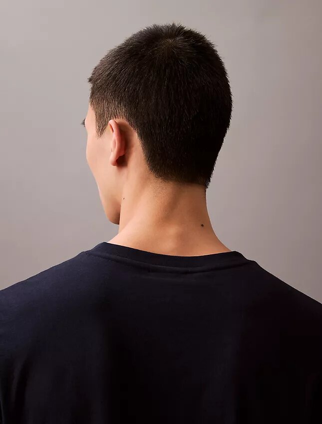 T-shirt classica con scollo a V Liquid Touch T-shirt classica con scollo a V Liquid Touch