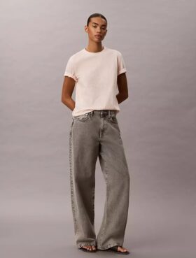 T-shirt classica con stampa floreale