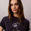 T-shirt classica con stampa floreale T-shirt classica con stampa floreale