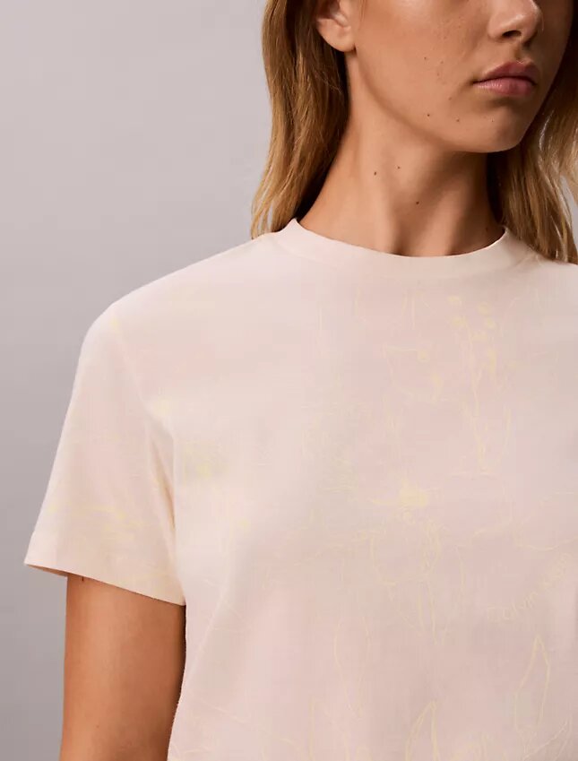 T-shirt classica con stampa floreale T-shirt classica con stampa floreale