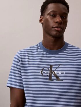 T-shirt comoda a righe con Monogram