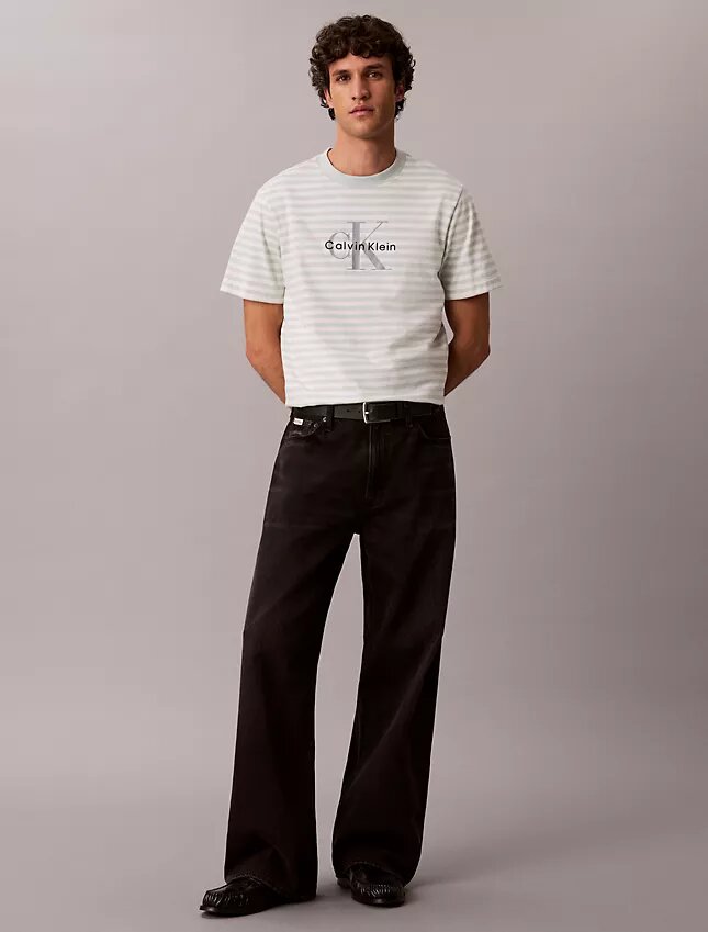 T-shirt comoda a righe con Monogram T-shirt comoda a righe con Monogram