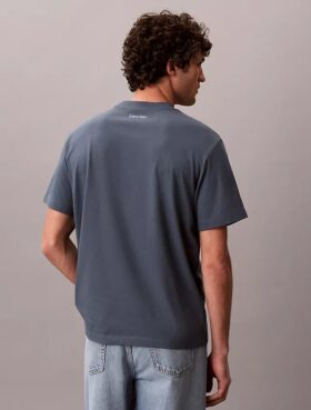 T-shirt comoda con grafica del logo 1989