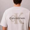 T-shirt comoda con grafica Monologo effetto consumato T-shirt comoda con grafica Monologo effetto consumato