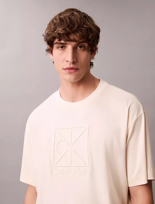 T-shirt comoda con logo T-shirt comoda con logo