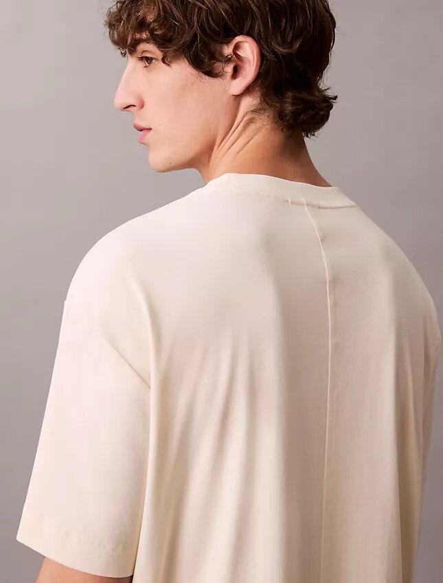 T-shirt comoda con logo T-shirt comoda con logo