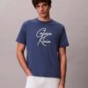 T-shirt comoda con logo in script