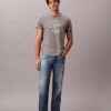 T-shirt comoda con logo in script T-shirt comoda con logo in script