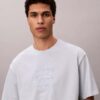 T-shirt comoda con logo ricamato T-shirt comoda con logo ricamato
