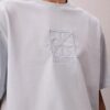 T-shirt comoda con logo ricamato T-shirt comoda con logo ricamato