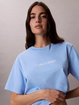 T-shirt comoda con logo standard