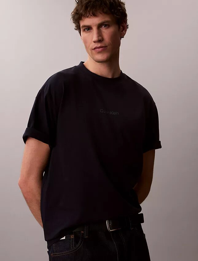 T-shirt comoda con Micro Logo T-shirt comoda con Micro Logo