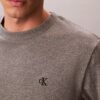 T-shirt comoda con Monogram ricamato T-shirt comoda con Monogram ricamato