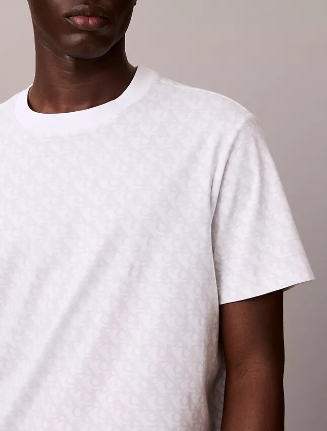 T-shirt comoda con Monogram su tutta la superficie T-shirt comoda con Monogram su tutta la superficie