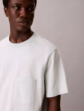 T-shirt comoda in misto cotone