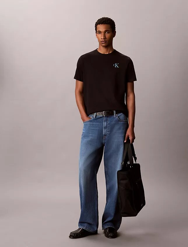 T-shirt con grafica Monologo Brushstroke T-shirt con grafica Monologo Brushstroke
