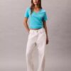 T-shirt con scollo a V e Monogram T-shirt con scollo a V e Monogram