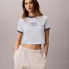 T-shirt corta con bordo a ringu e grafica con logo T-shirt corta con bordo a ringu e grafica con logo