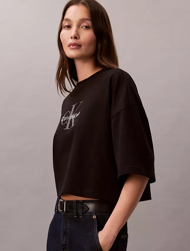 T-shirt corta e squadrata Monologo T-shirt corta e squadrata Monologo