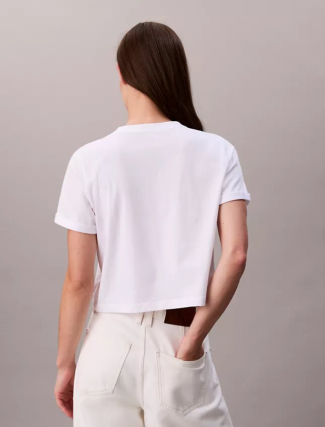 T-shirt corta squadrata con logo in script T-shirt corta squadrata con logo in script