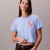 T-shirt corta squadrata con logo in script T-shirt corta squadrata con logo in script