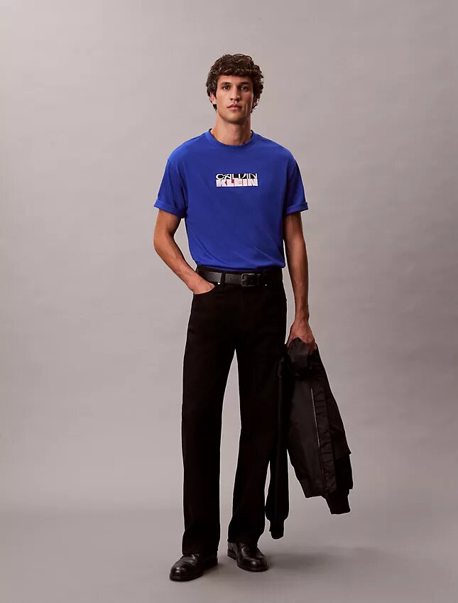 T-shirt dal taglio comodo con logo a blocchi T-shirt dal taglio comodo con logo a blocchi