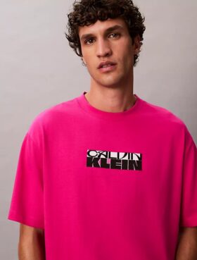 T-shirt dal taglio comodo con logo a blocchi T-shirt dal taglio comodo con logo a blocchi