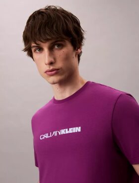 T-shirt dal taglio comodo con logo in evidenza
