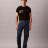 T-shirt dalla linea morbida con grafica circolare T-shirt dalla linea morbida con grafica circolare
