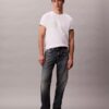 T-shirt dalla linea morbida con grafica circolare T-shirt dalla linea morbida con grafica circolare