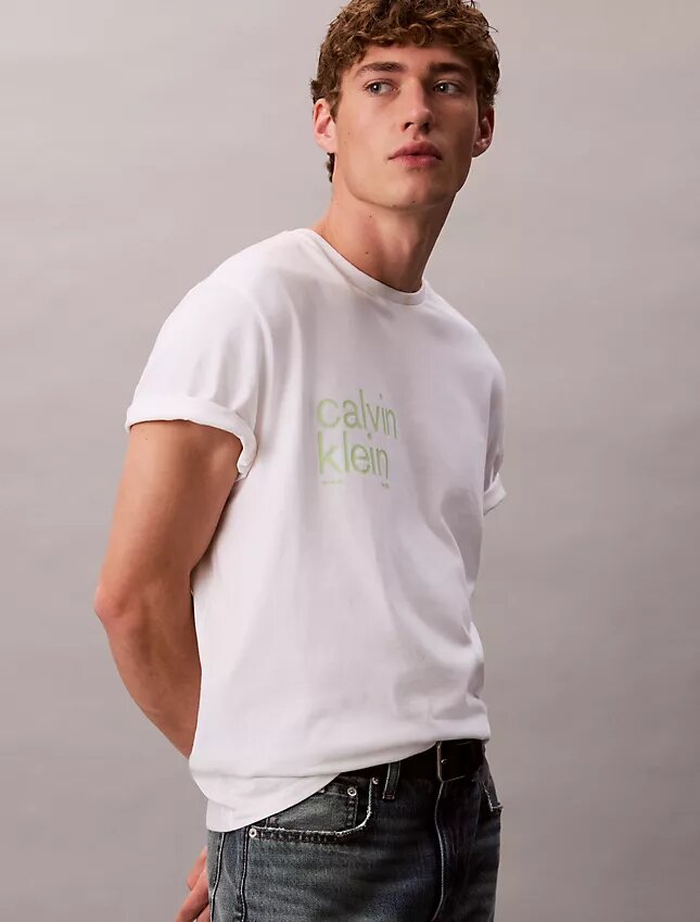 T-shirt dalla linea morbida con grafica circolare T-shirt dalla linea morbida con grafica circolare