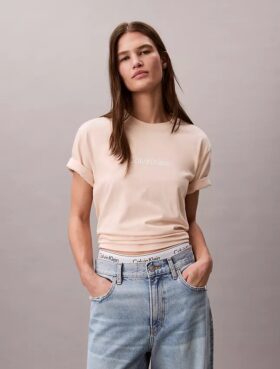 T-shirt girocollo dal taglio ampio con logo standard T-shirt girocollo dal taglio ampio con logo standard