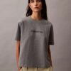 T-shirt girocollo dal taglio ampio con logo standard