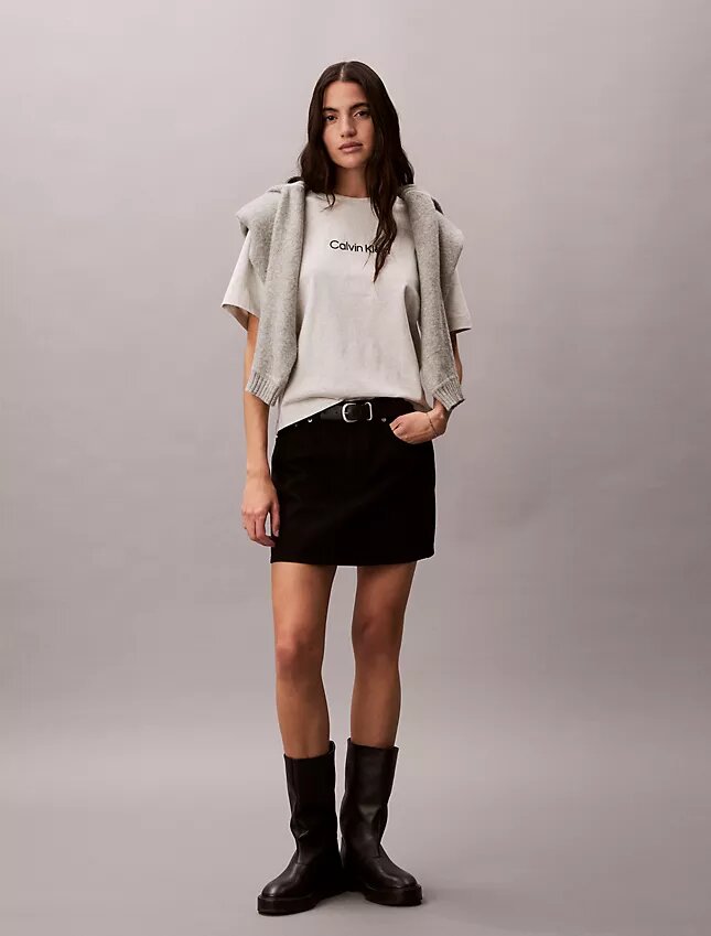 T-shirt girocollo dal taglio ampio con logo standard T-shirt girocollo dal taglio ampio con logo standard