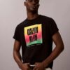 T-shirt semplice con logo Pride T-shirt semplice con logo Pride