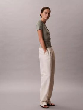 T-shirt slim con arricciature