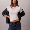 T-shirt slim con grafica del logo T-shirt slim con grafica del logo