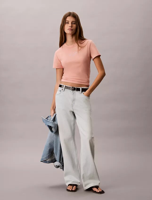 T-shirt slim con grafica del logo T-shirt slim con grafica del logo