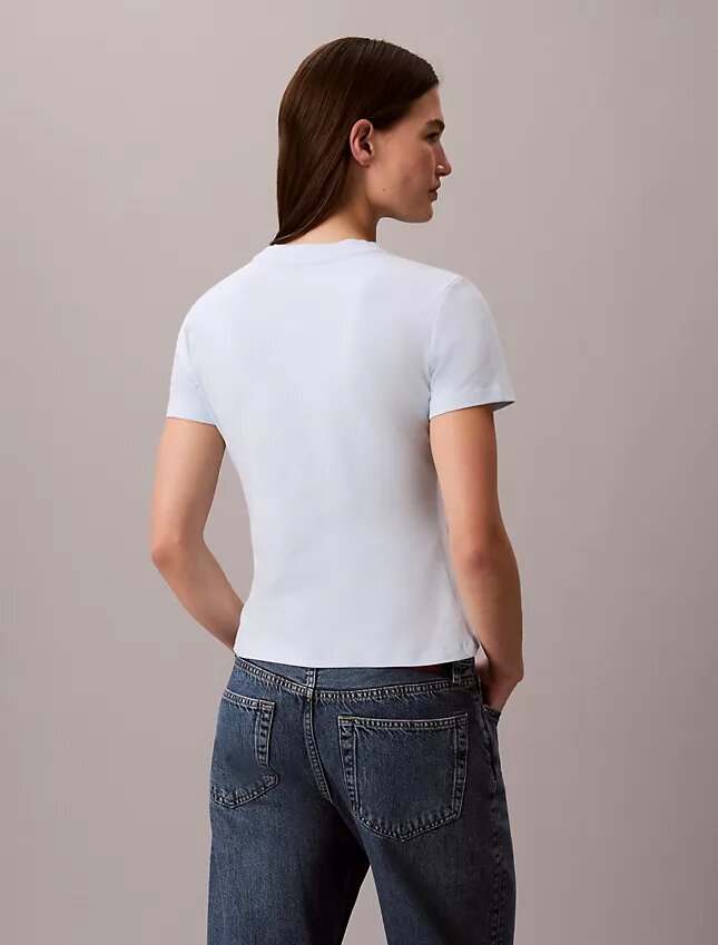 T-shirt slim con grafica del logo T-shirt slim con grafica del logo