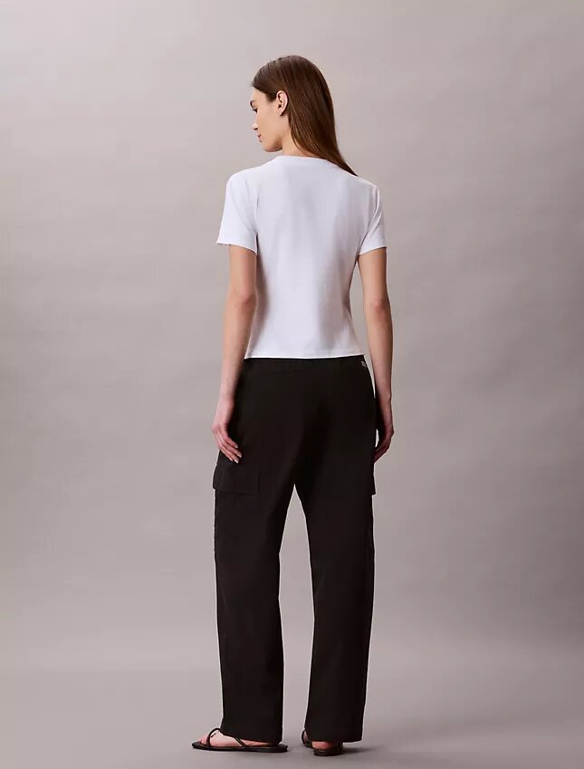 T-shirt slim con grafica del logo T-shirt slim con grafica del logo