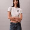T-shirt slim con logo floreale T-shirt slim con logo floreale