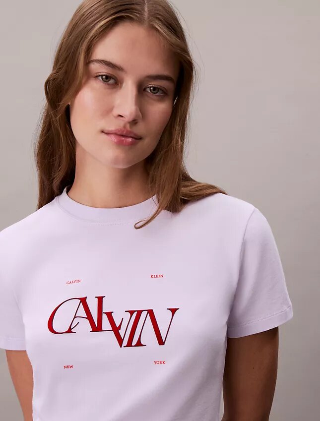 T-shirt slim con logo grafico diviso T-shirt slim con logo grafico diviso